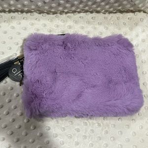 Quay Australia Wristlet Clutch